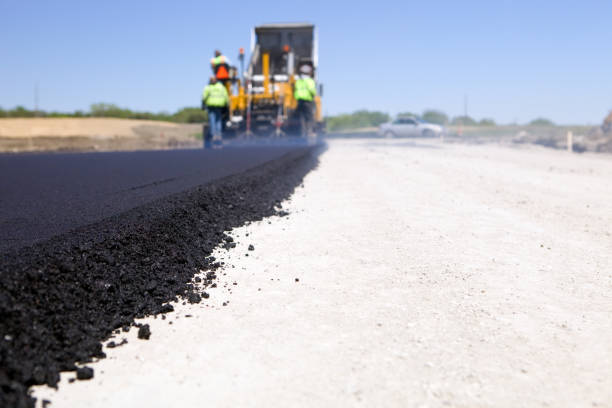 Best Driveway Paving Contractor  in Chamberlain, SD